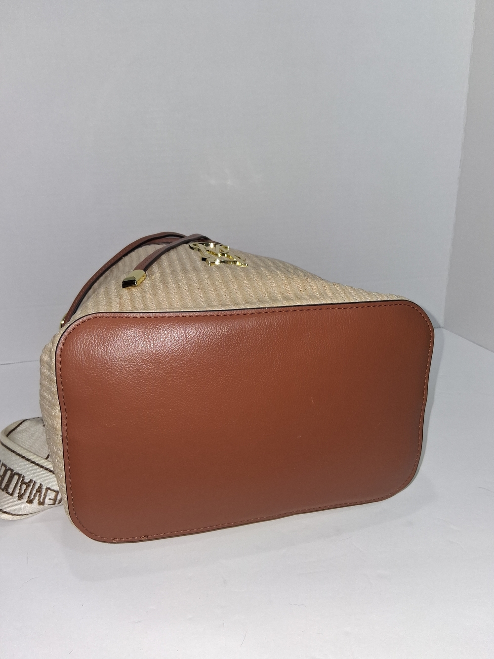 Steve Madden Bmayor Tan & Beige Hobo Bucket Crossbody - Picture 9 of 10